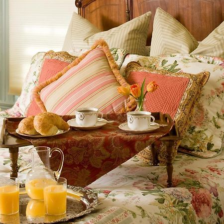 A B&B At The Edward Harris House Inn โรเชสเตอร์ ภายนอก รูปภาพ