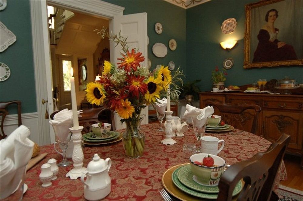 A B&B At The Edward Harris House Inn โรเชสเตอร์ ภายนอก รูปภาพ