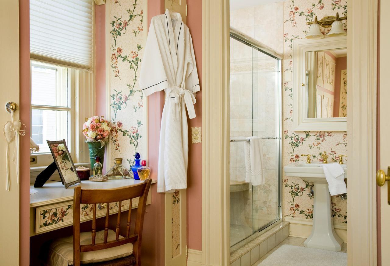 A B&B At The Edward Harris House Inn โรเชสเตอร์ ภายนอก รูปภาพ