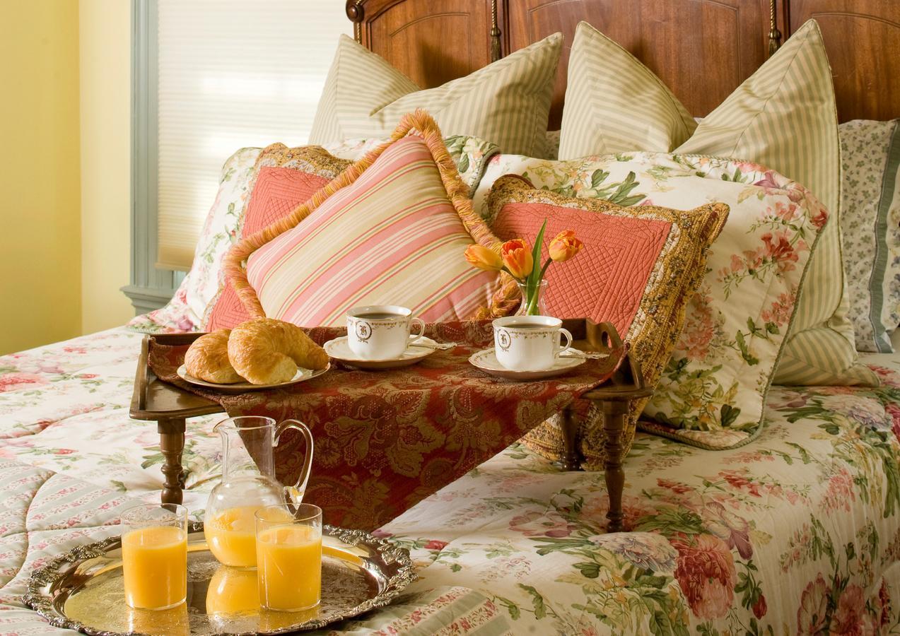 A B&B At The Edward Harris House Inn โรเชสเตอร์ ภายนอก รูปภาพ